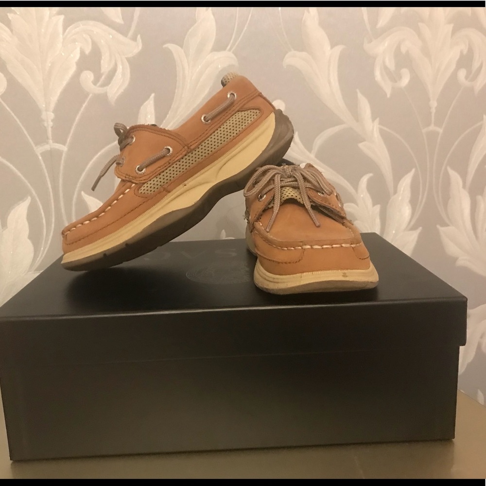 ‼️‼️‼️ Sold ‼️‼️‼️‼️Sperry kids boat shoe